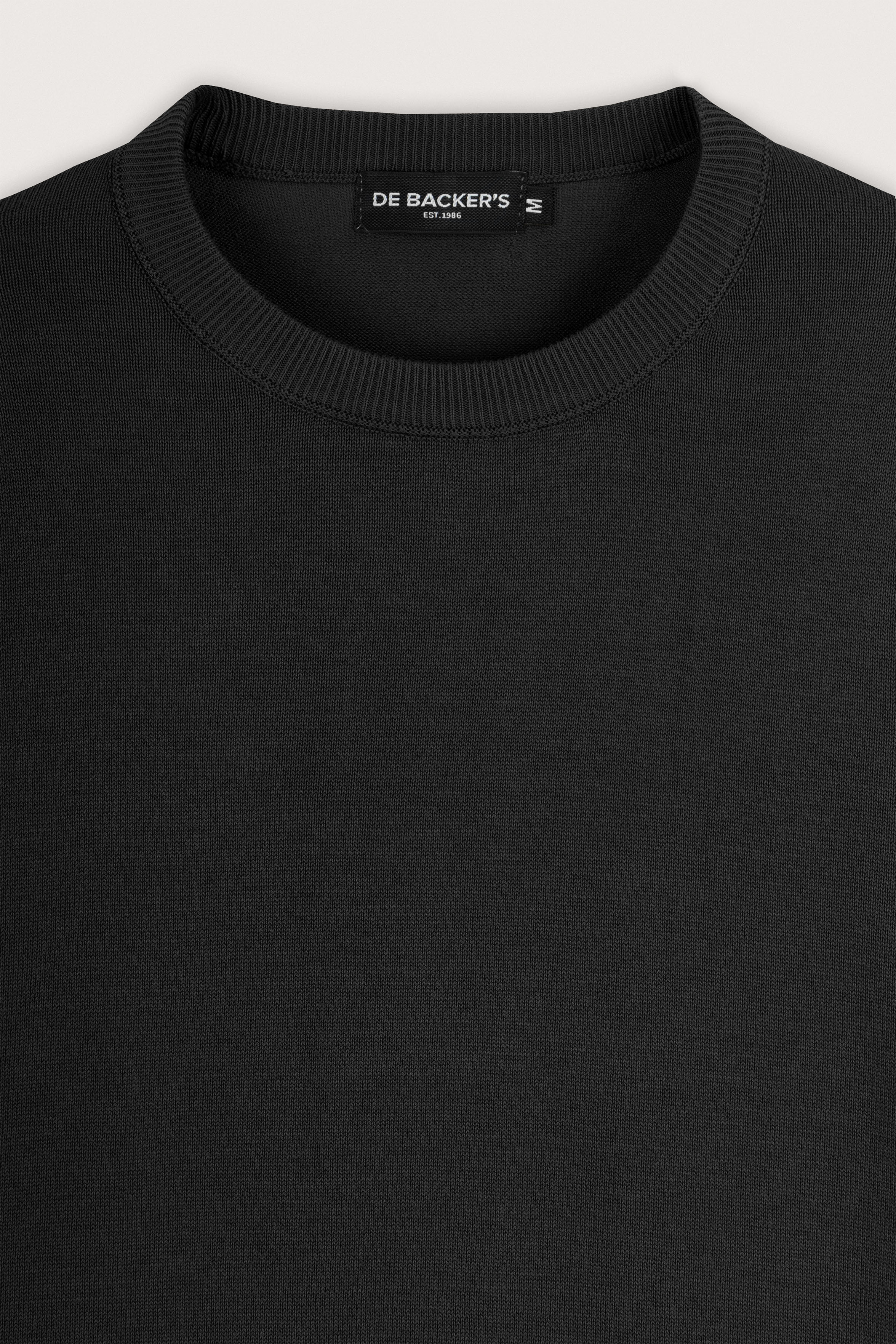 Black Basic Round T-Shirt - Image 2