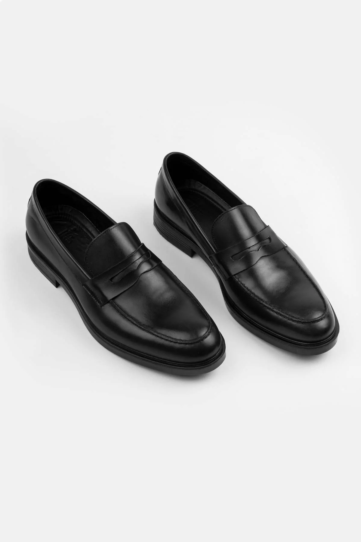 Black Loafer Leather Shoes - Image 2