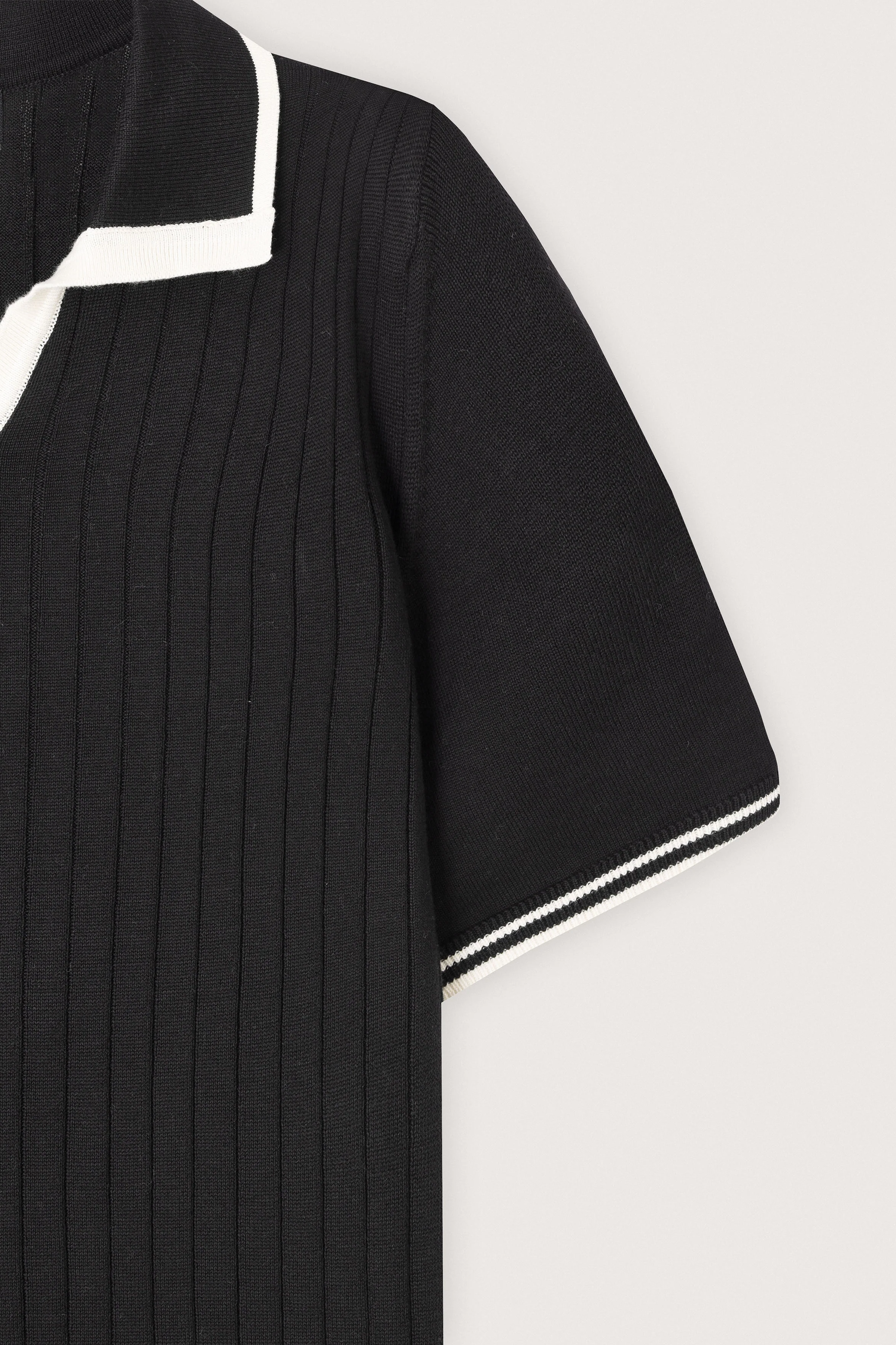 Black Taupe Knitted V-neck Polo - Image 3