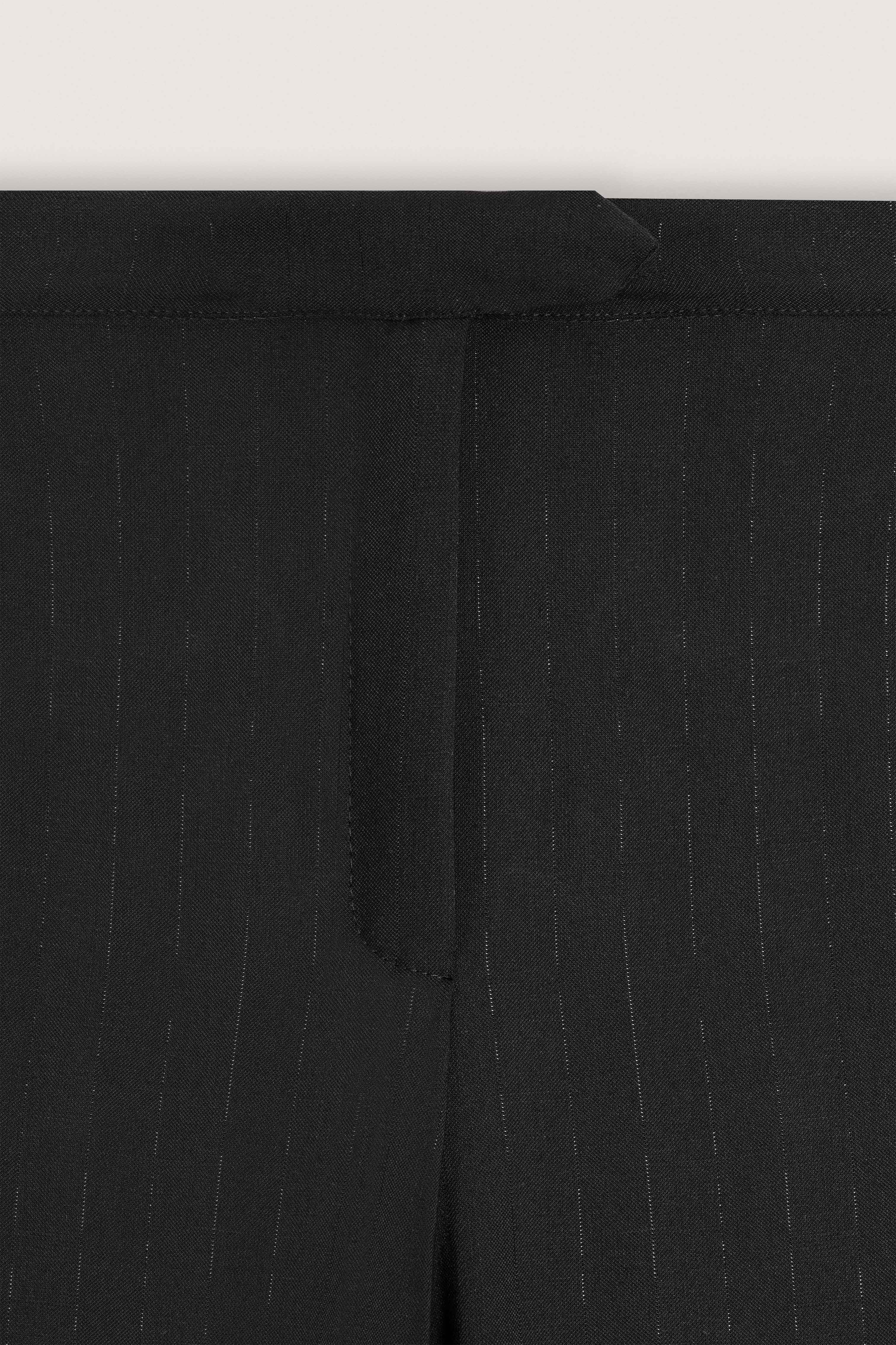 Black Textured Classic Women's Suit - Image 6