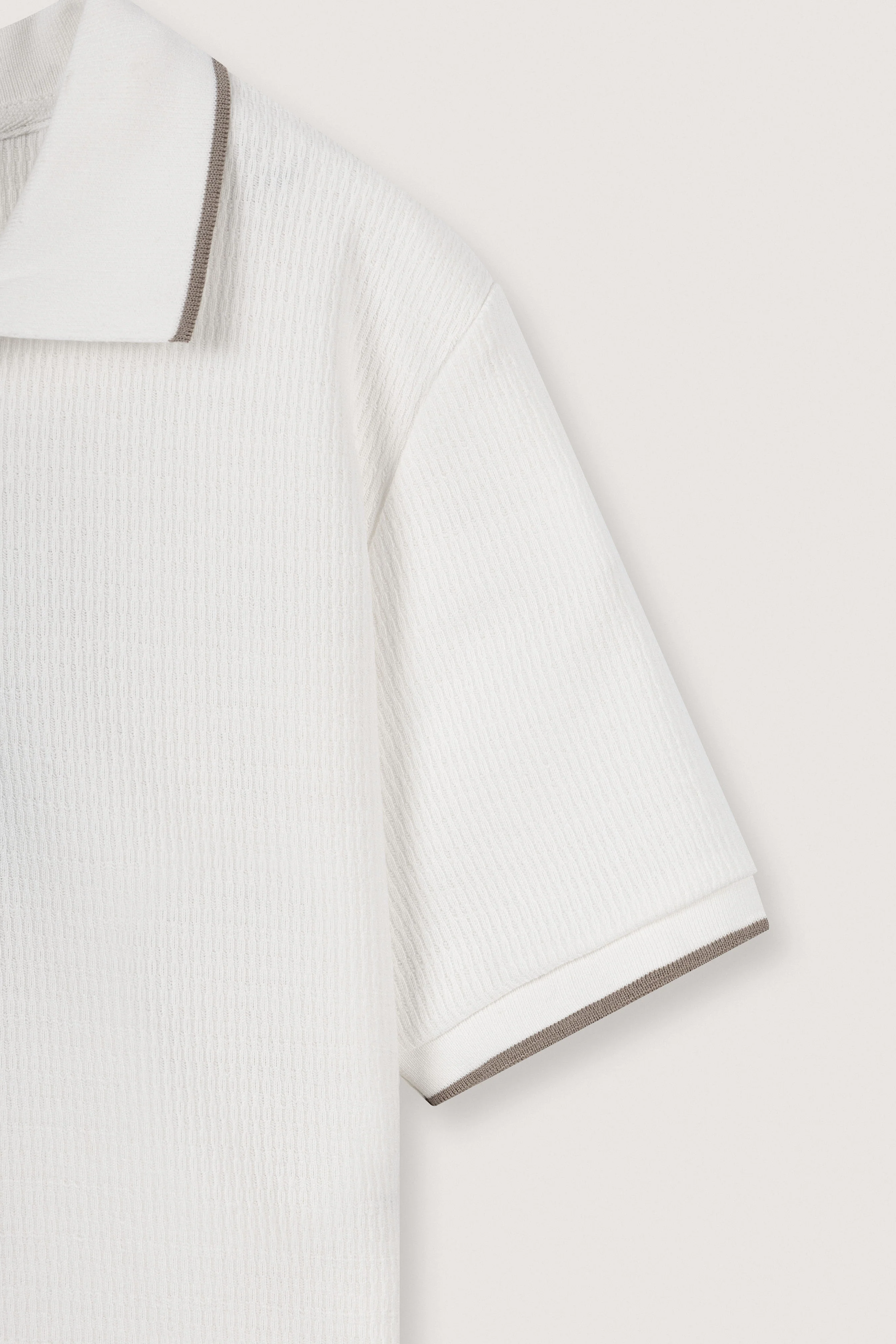 Crème Jacquard Zip-Up Polo - Image 3