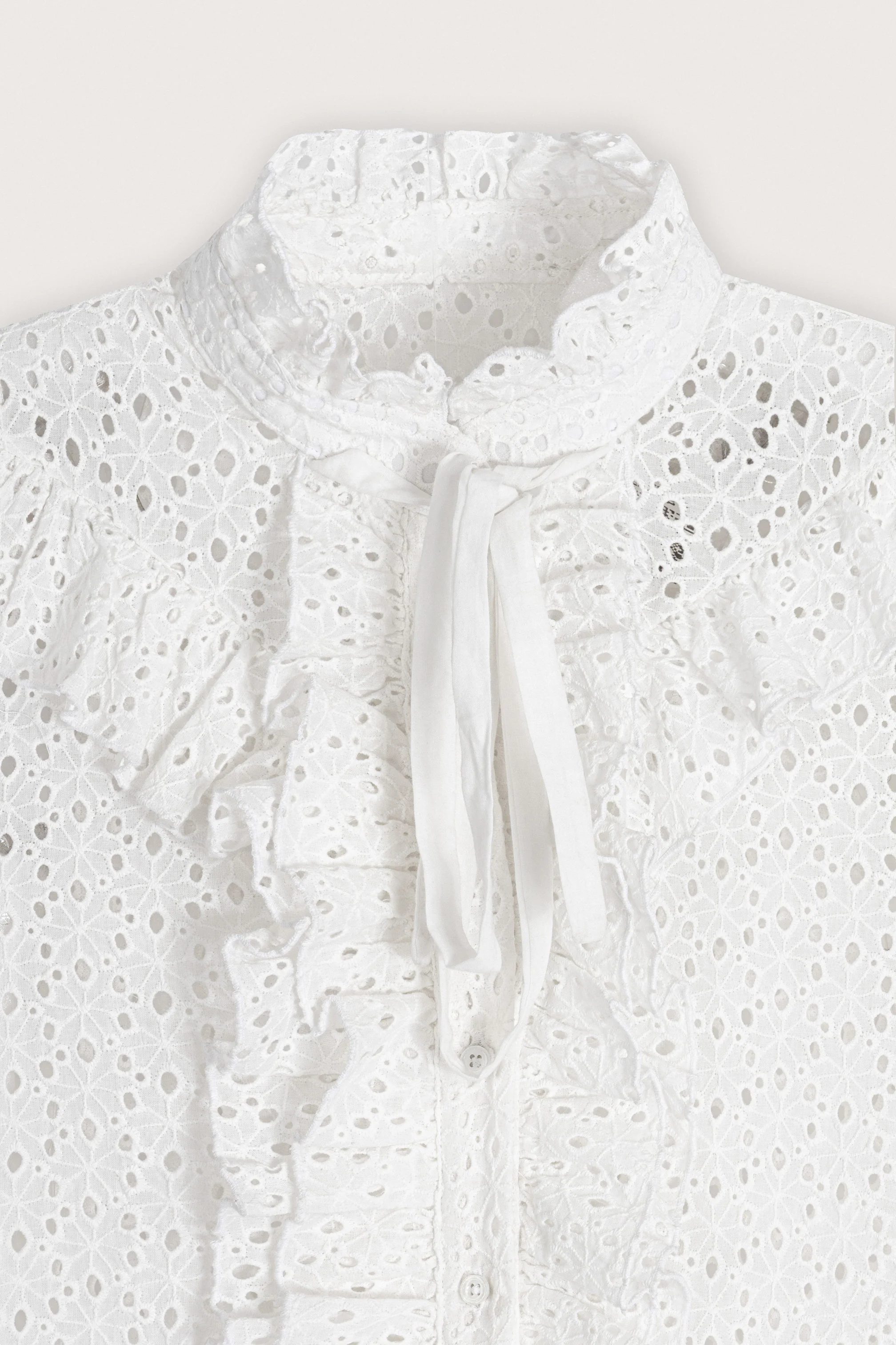 White Embroidered sleeveless blouse - Image 2