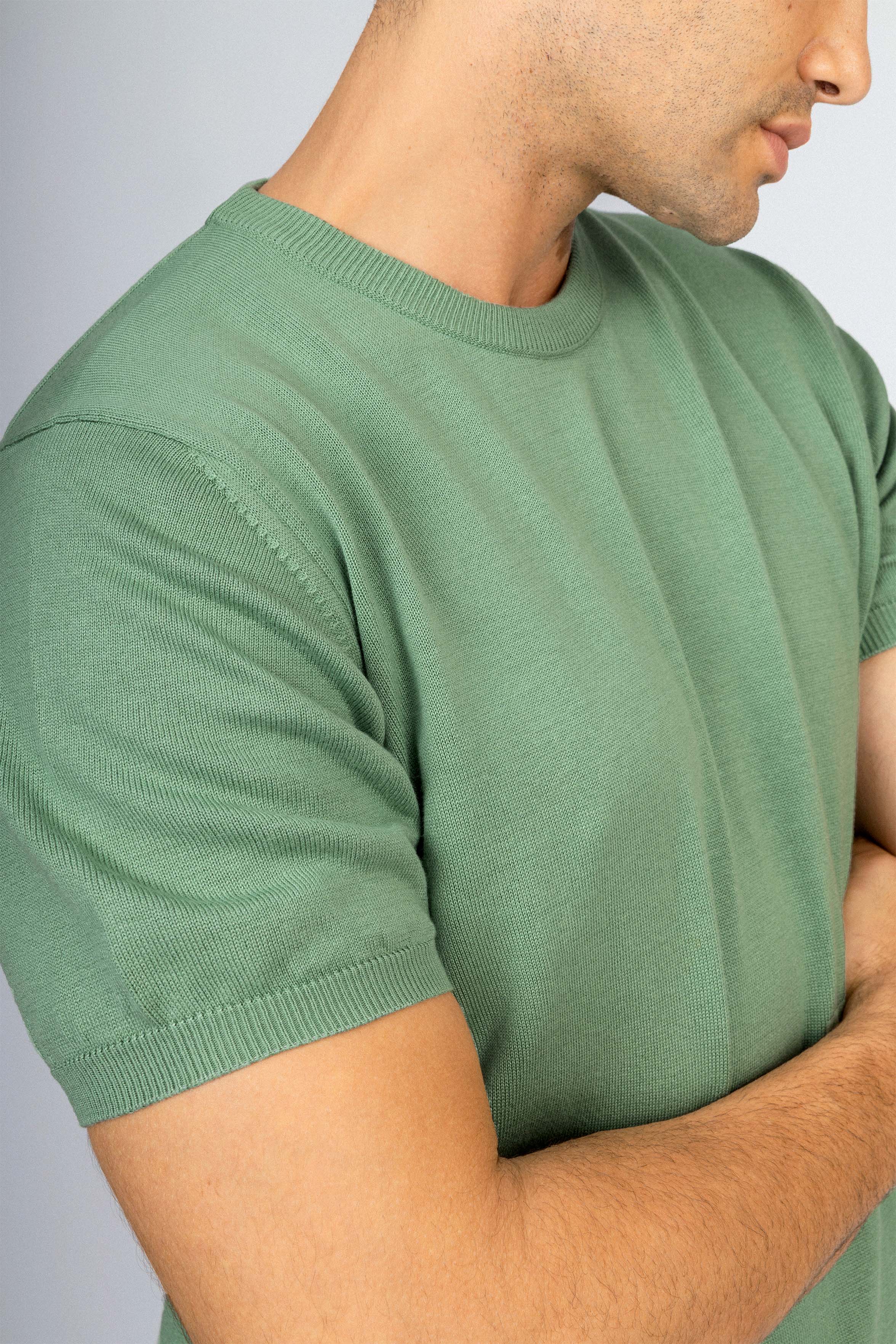 Green Knitted Round T Shirt - Image 4