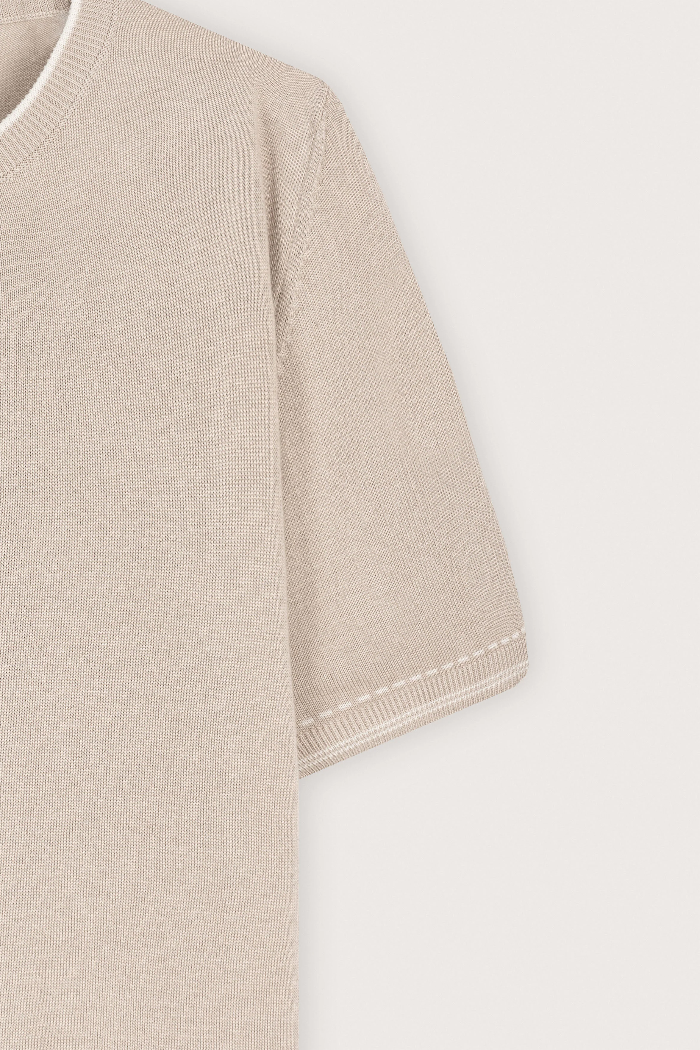 Light Beige knitted round neck T-shirt - Image 4