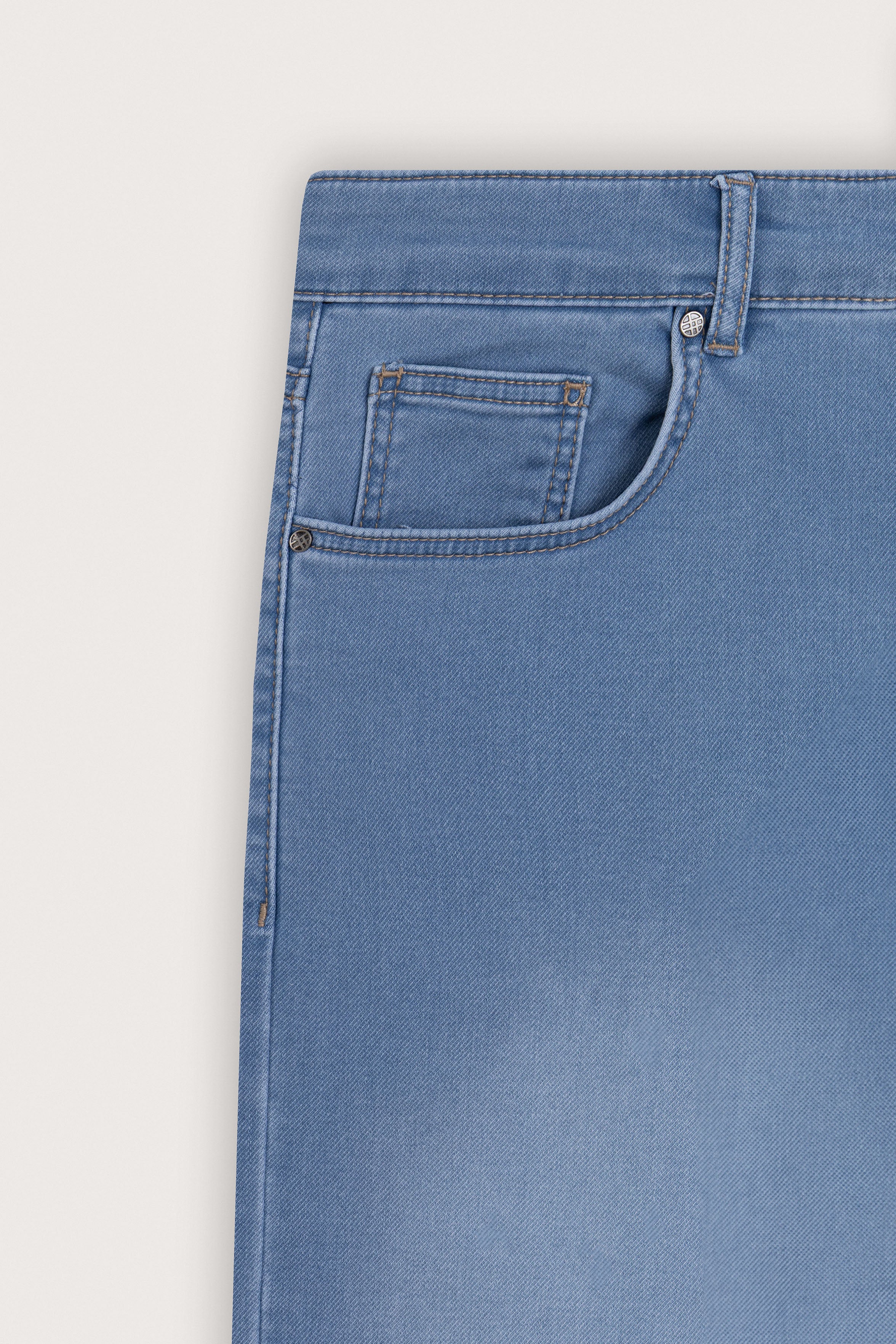 Light Blue Washed Jeans - Image 3