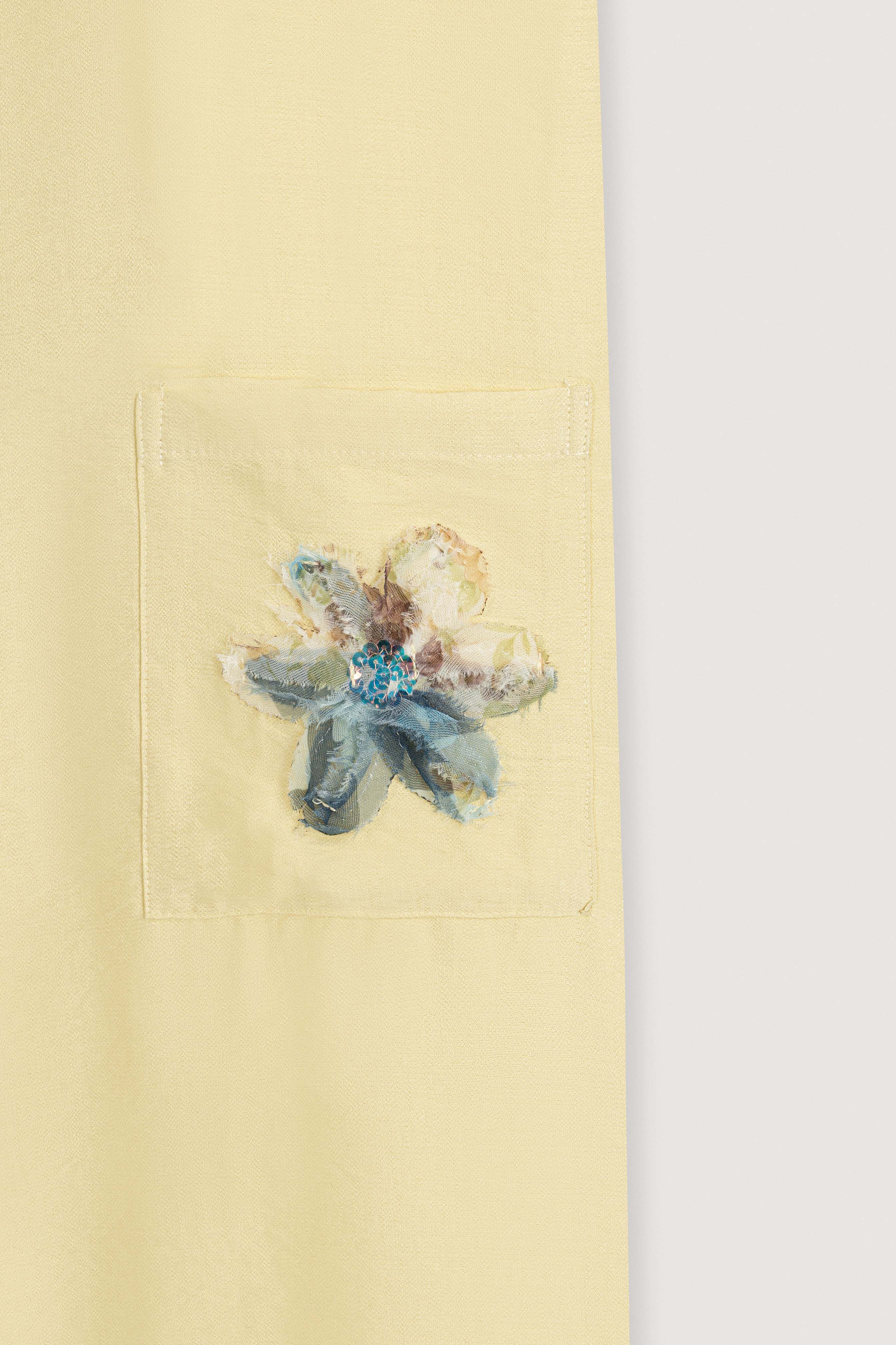 Light Yellow Sleeveless Midi Dress - Image 3
