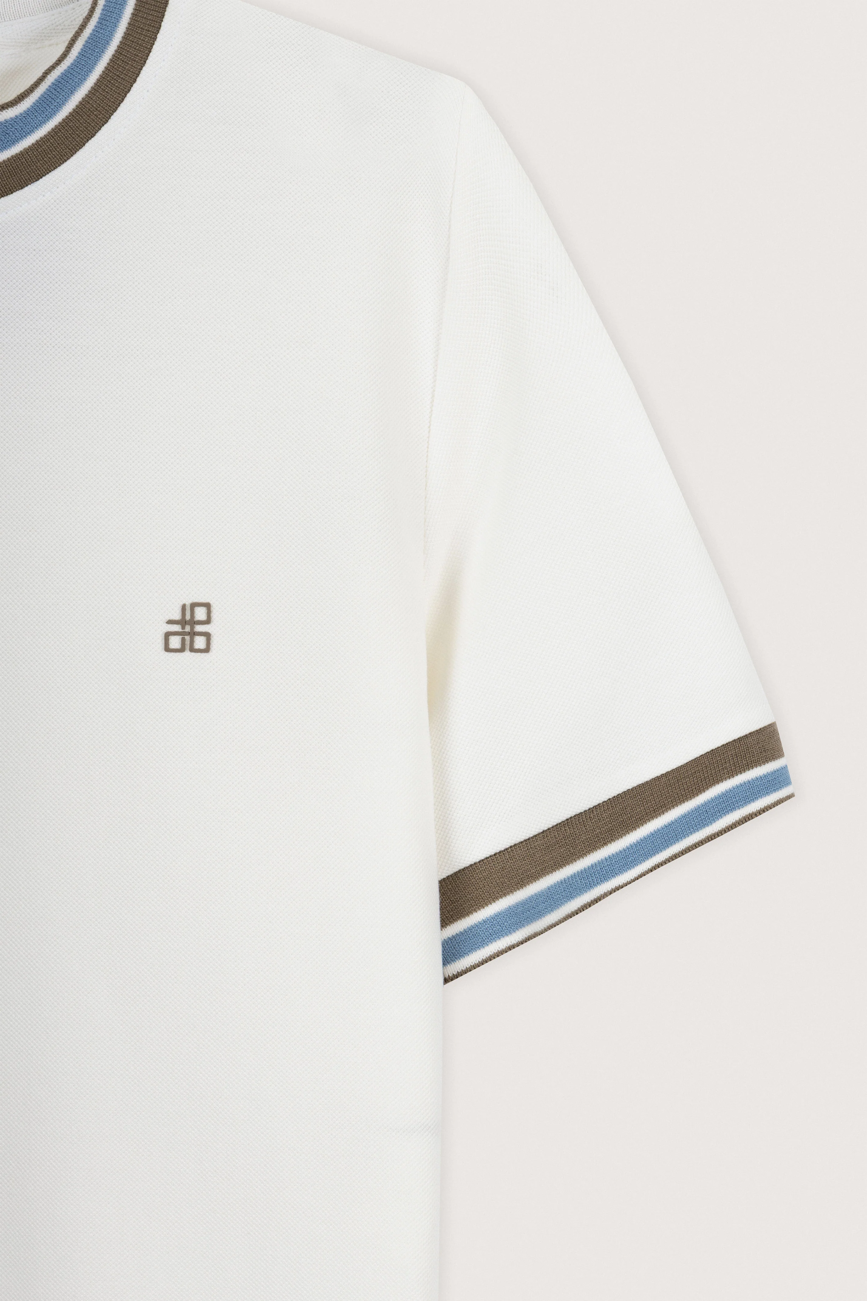 Off White Pique Round T-Shirt - Image 3