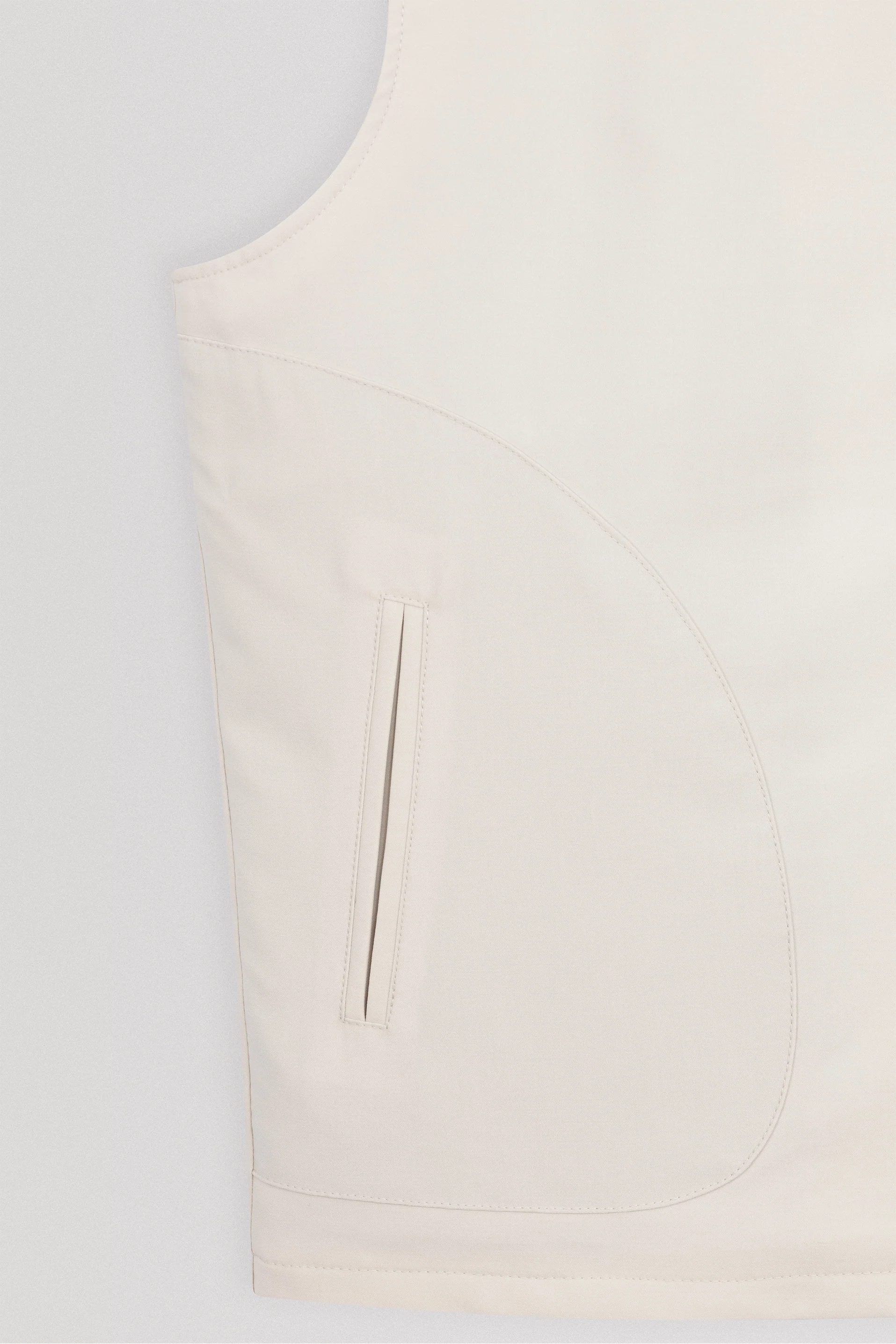 Off White Zip-Up Vest - Image 3