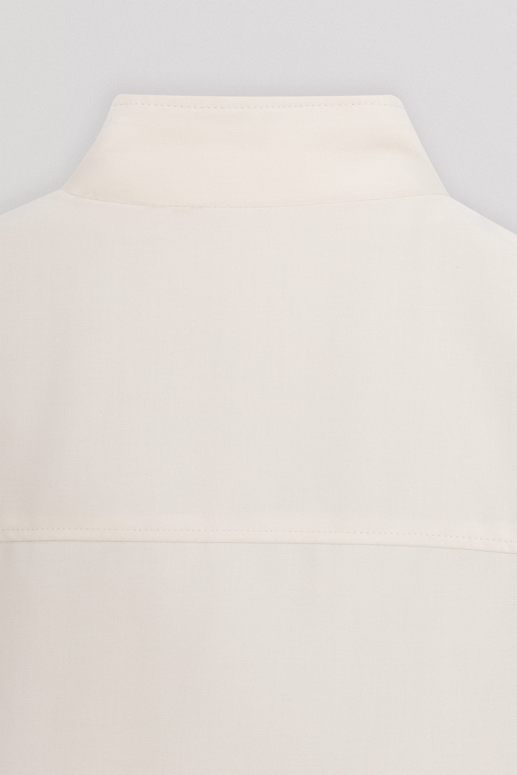 Off White Zip-Up Vest - Image 5