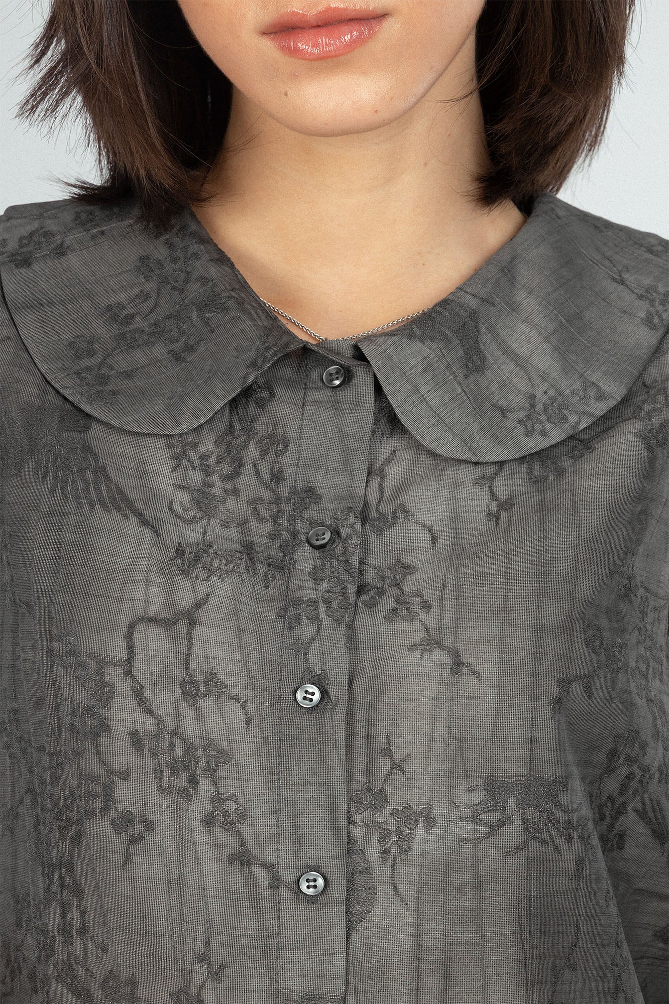 Sleeveless Floral Charcoal Gray Blouse - Image 3